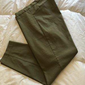 Ellen Tracy Olive Stretch Pants